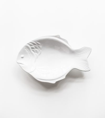 Керамическое блюдо в форме рыбы, белая тарелка рыбка