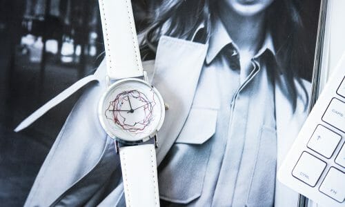 Минимализм по-женски: как выбрать наручные часы