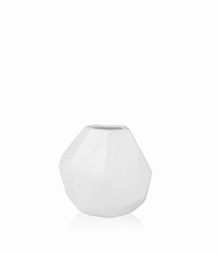 Небольшая белая керамическая ваза геометрической формы Polygonal Mini. Элегантная многогранная интерьерная ваза в Скандинавском стиле