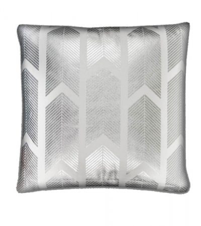 Большая уютная интерьерная декоративная подушка из серебристого текстиля с геометрическим рисунком