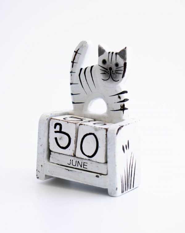 Настольный «вечный» календарь с котом White Cat